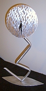 mantle clock in contemporary mantle clock design