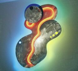 neon art, neon artsit,neon,neon sculpture,neon sculptures