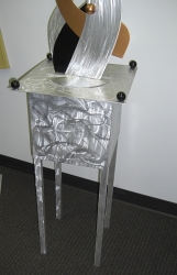 pedalstal and art base deigned stand for art